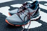 ASICS Gel-Kayano 27